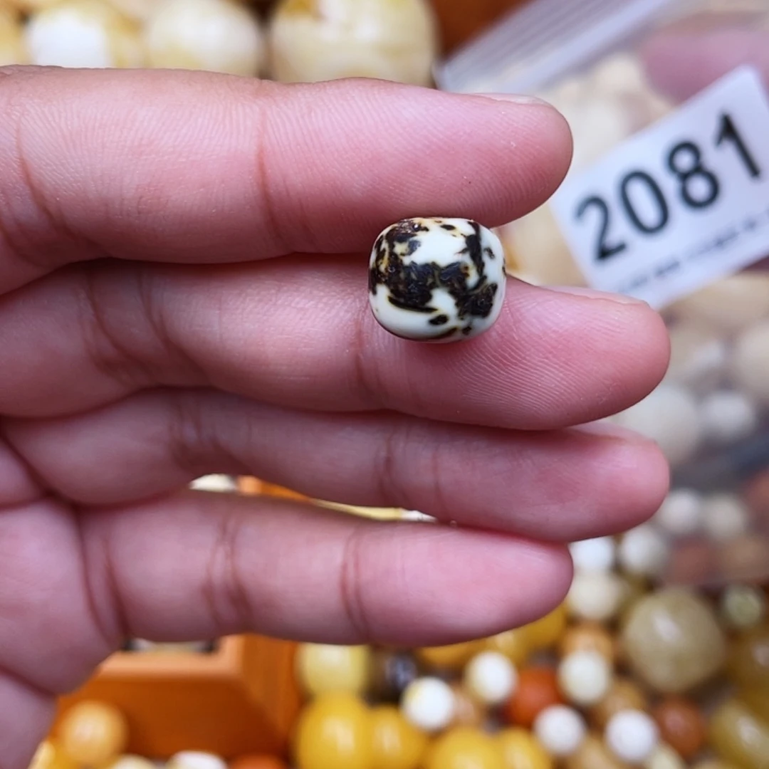 五***境未镶嵌蜜蜡珠宝奇石11.5