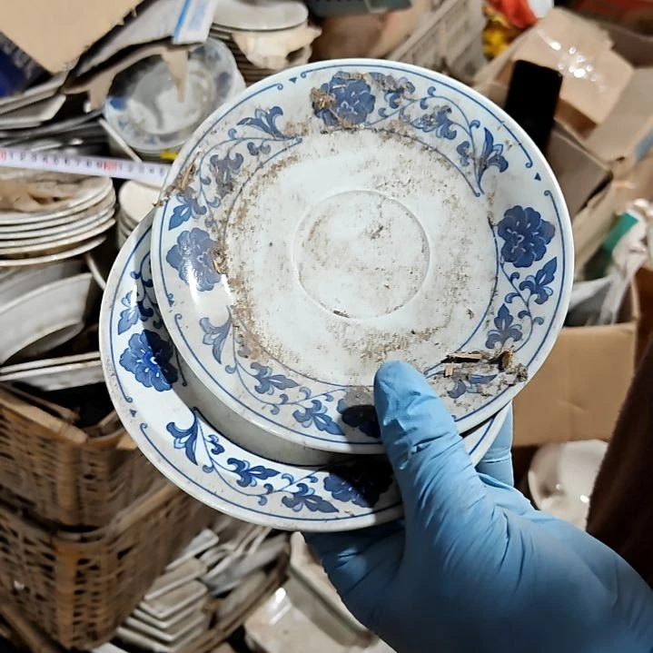摆件陶瓷盘子碗啥都有