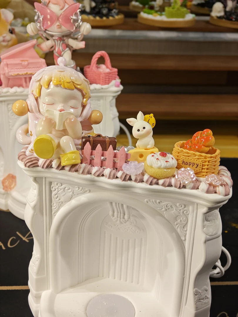 【锦岚】潮玩奶油胶手工DIY香薰小夜灯摆台重工定制