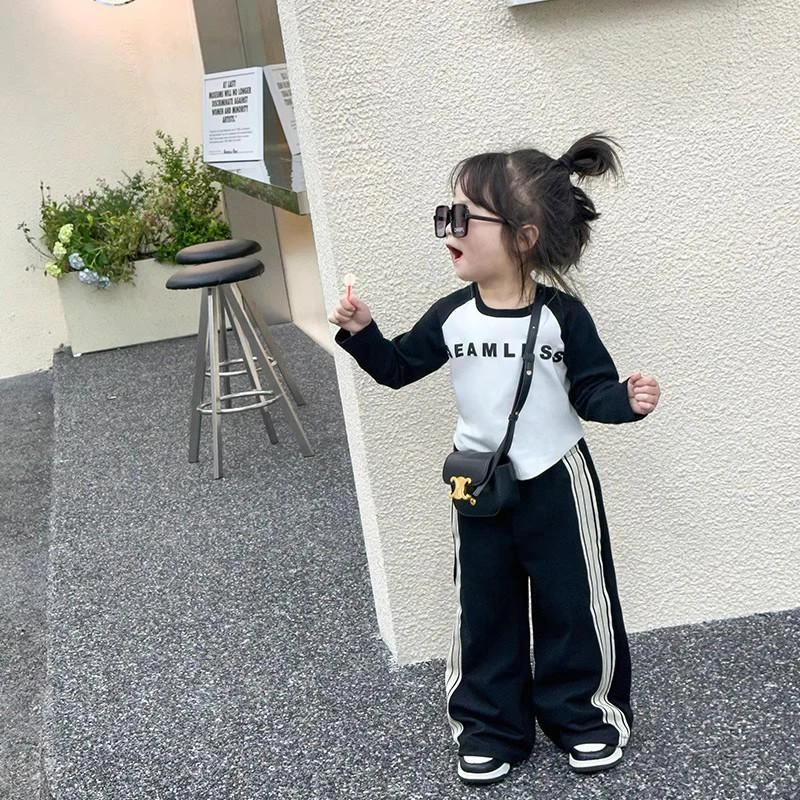 女童2025秋季新款儿童韩版宝宝字母长袖上衣黑白色洋气打底衫t恤