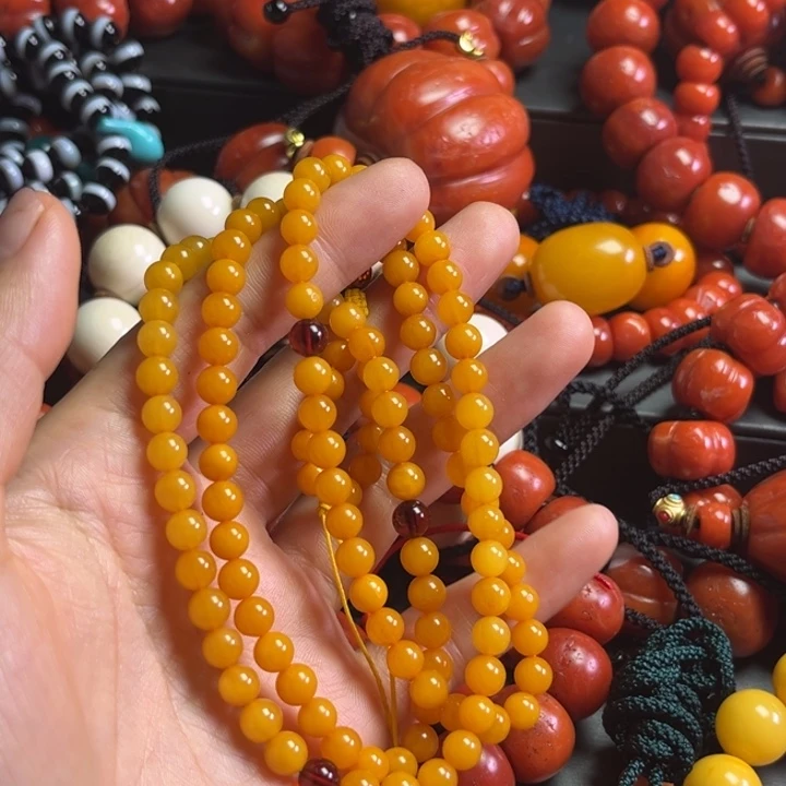 琉璃颈饰我***?琉璃…………