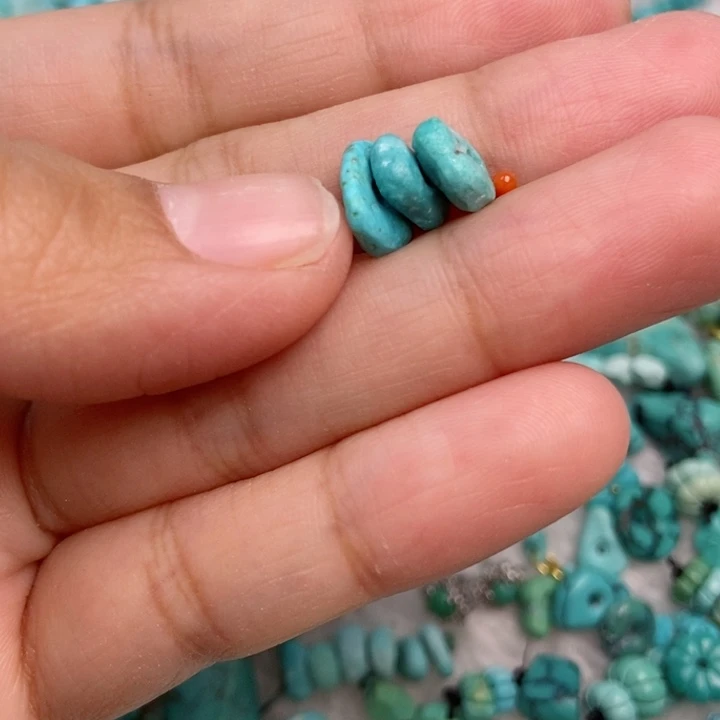 南红玛瑙未镶嵌珠宝奇石