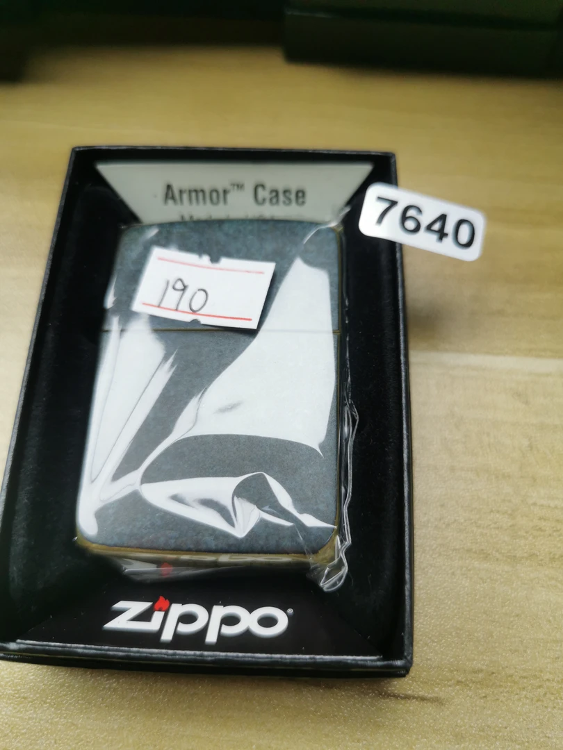 Zippo打火机回血22G41-7640