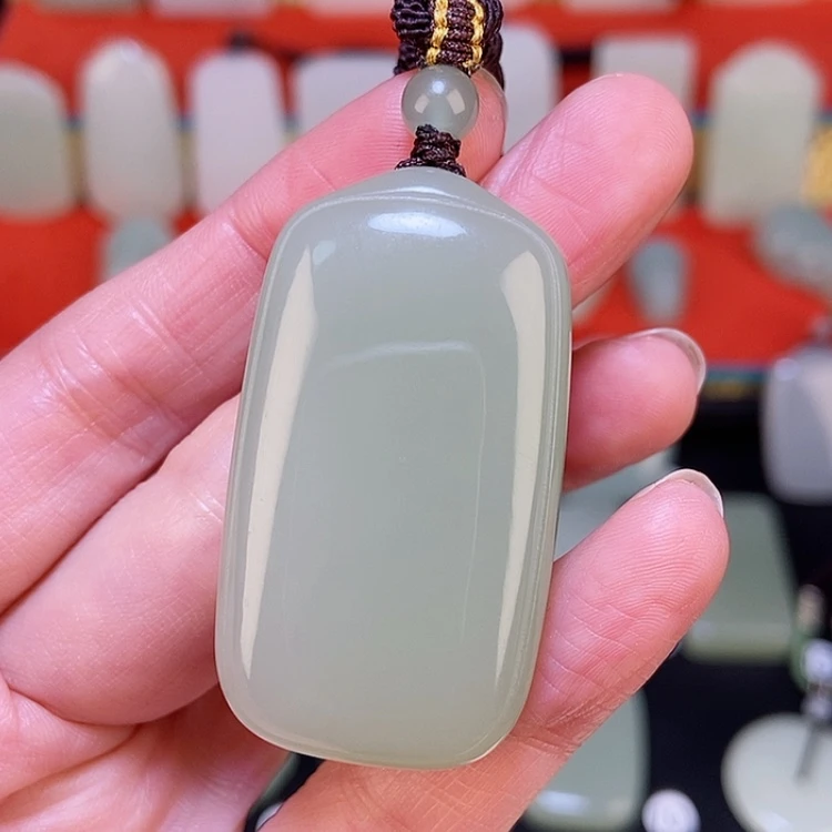 【闪购商品】颈饰未镶嵌和田玉