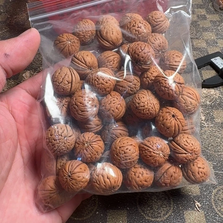 游***6吊坠猴头核桃666666666