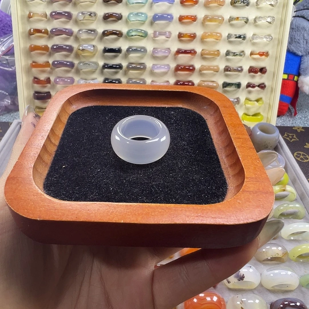 Q***g玛瑙/玉髓未镶嵌戒指A14不退换17.3港15+