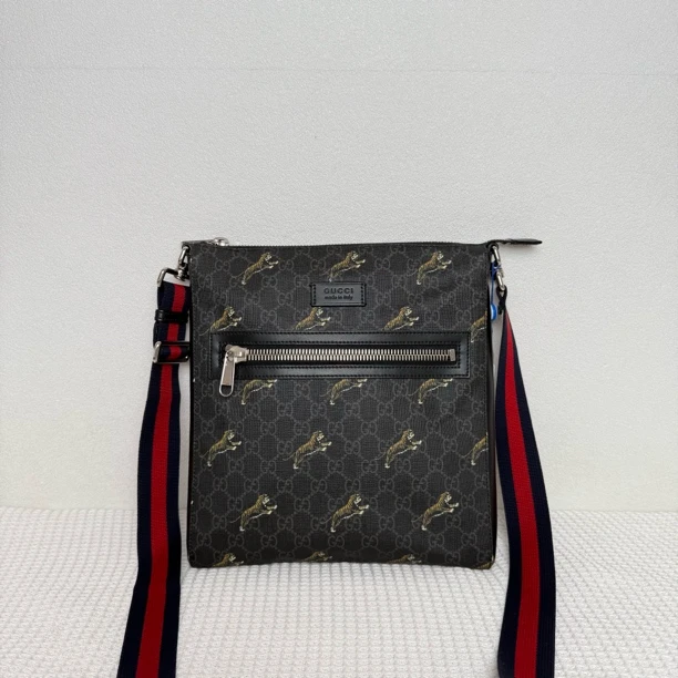 99新 GUCCI/古驰 98新/5888男士时尚经典老虎印花单肩包