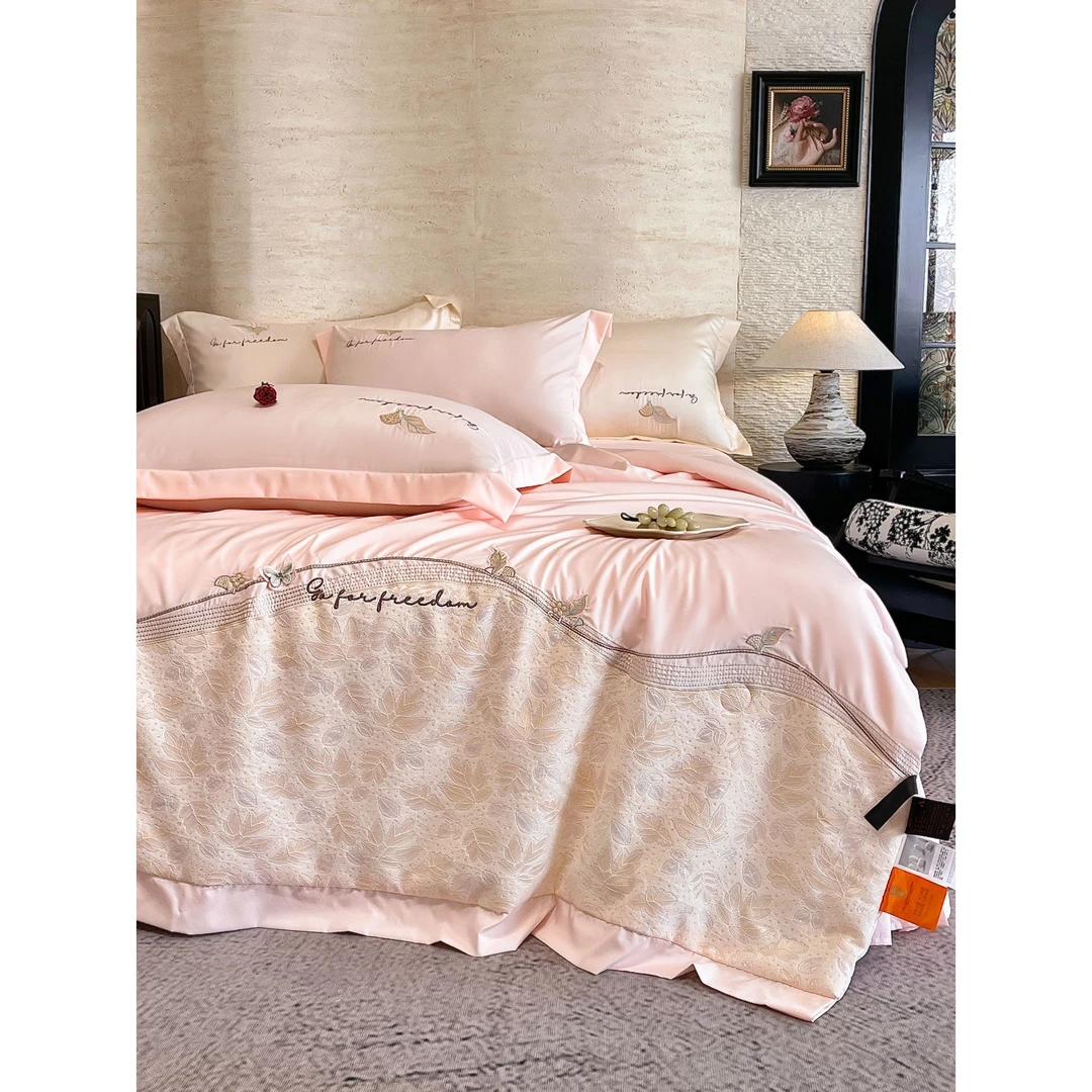 【专柜清仓】品牌尾单高端精工刺绣凉感夏被四件套-似梦/粉