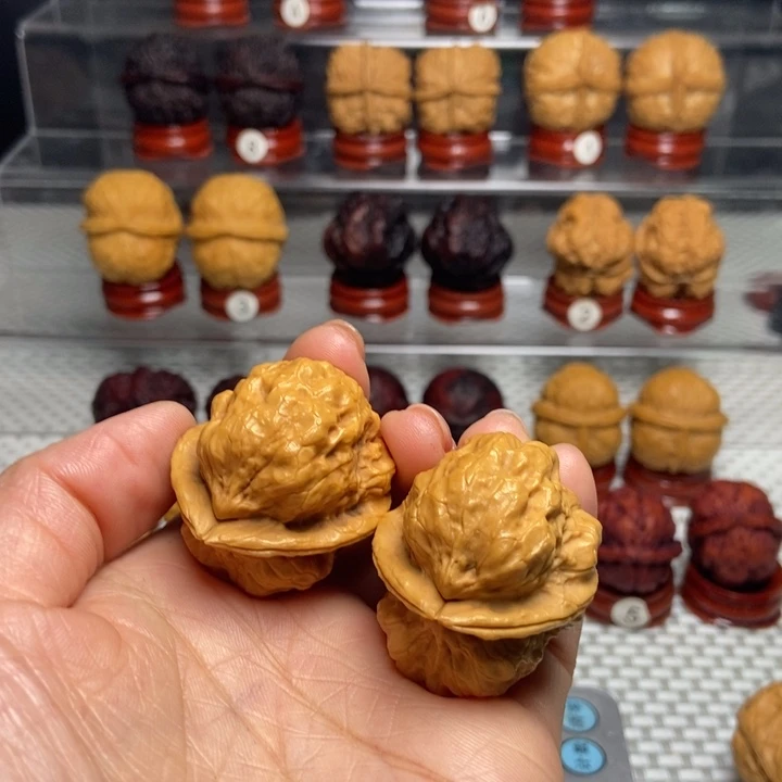 文玩核桃把件冰**忆1金玉满堂