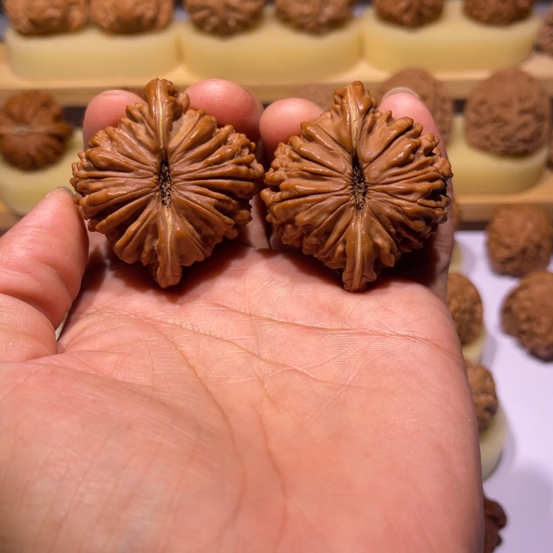 李***头吊坠桃核48全品四座楼