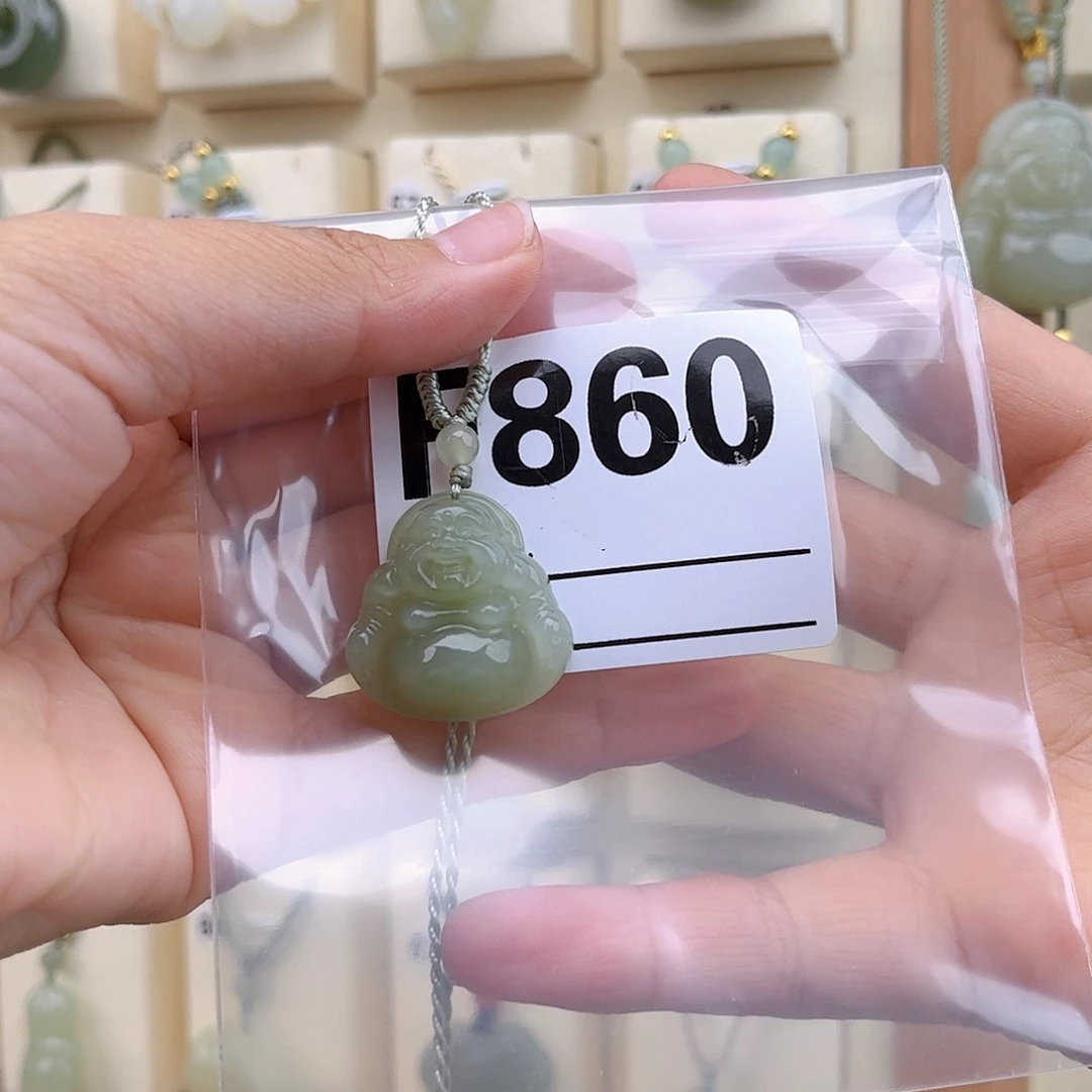 和田玉未镶嵌颈饰果**崽