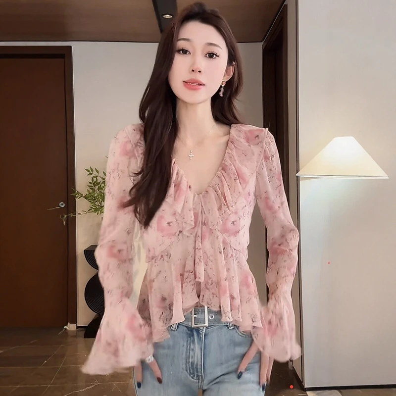 特大码女装碎花V领长袖雪纺衫女秋季显瘦洋气独特高级感上衣