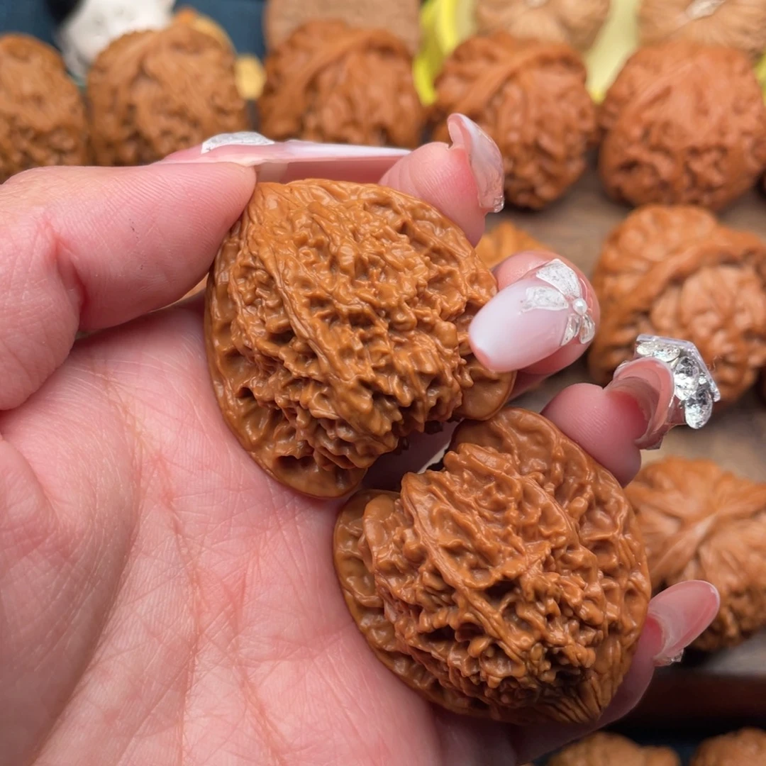 张***航文玩核桃把件全品星星37