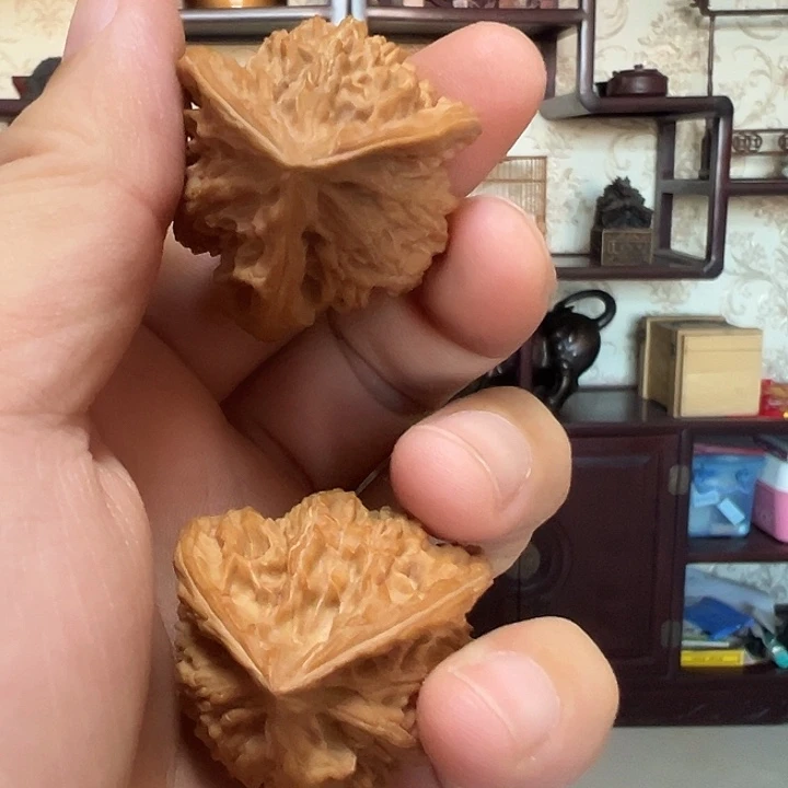 文玩核桃吊坠全品 没修 37 正奔盘山三棱