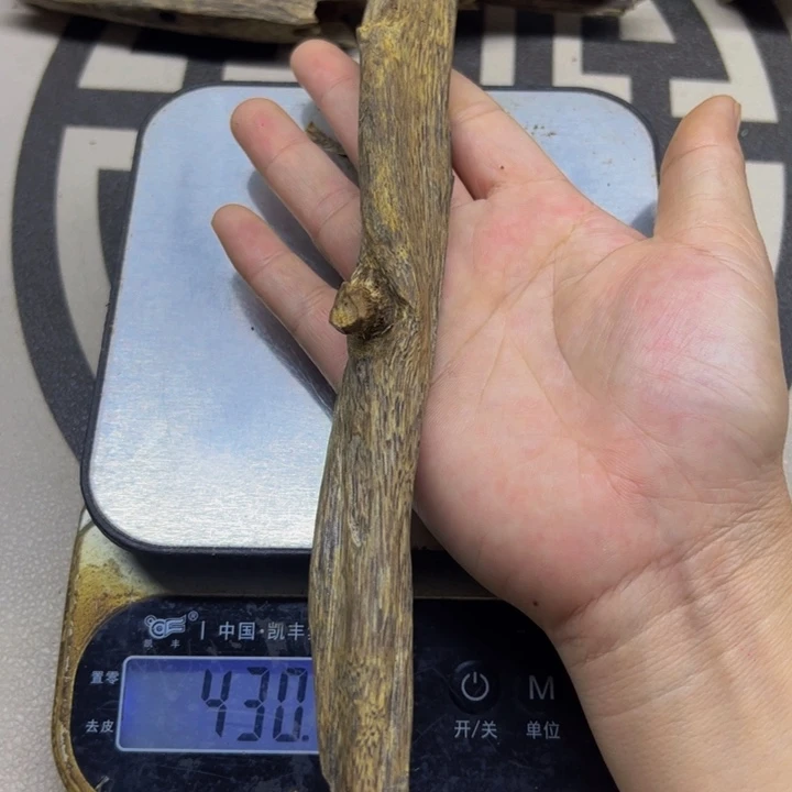 沉香沉香碎屑?**爪上炉熏香料33克