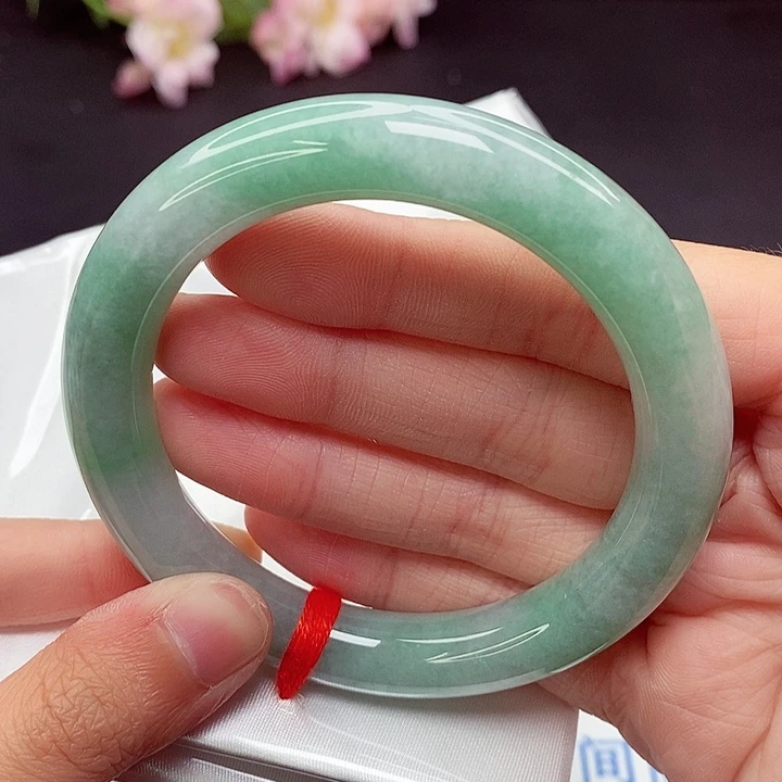 翡翠手镯未镶嵌57.5圈