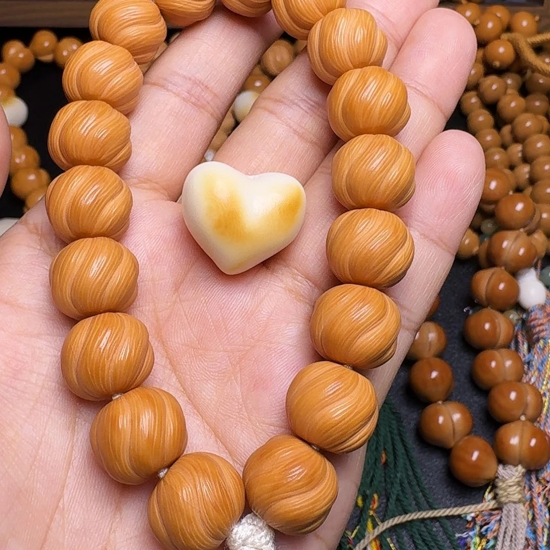 猴头核桃吊坠peishi