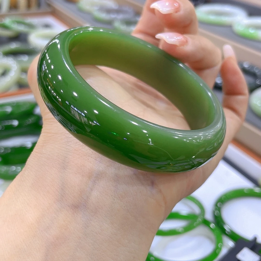 未镶嵌手镯和田玉微***静