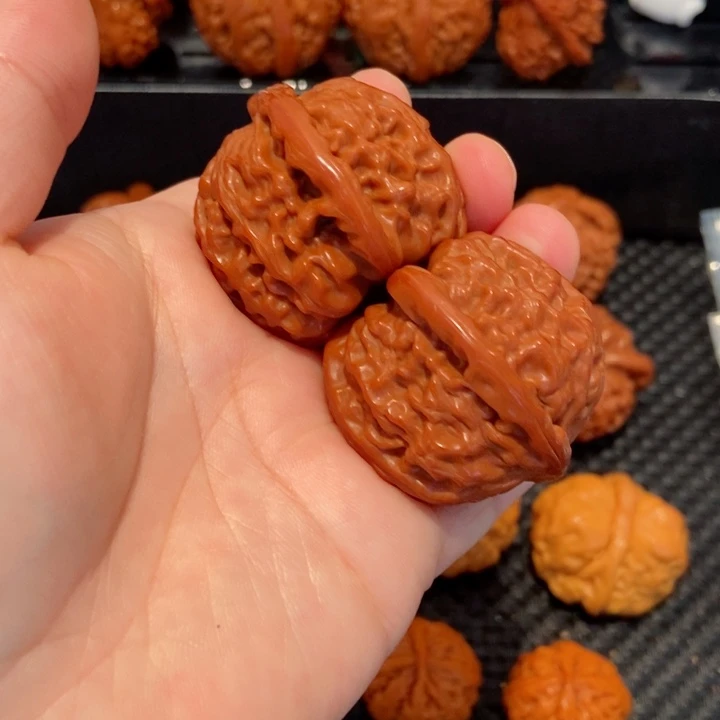 文玩核桃吊坠?****?40.3尺寸白狮子2534