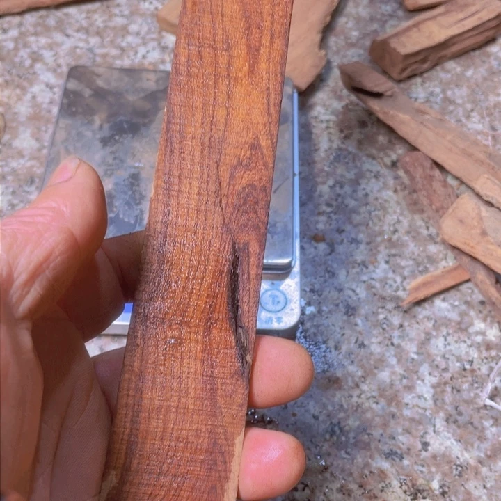 青*海南红花里连连连连连连连连连连