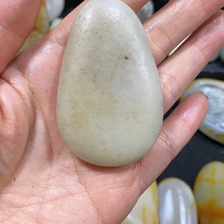 未镶嵌和田玉（糖玉）挂件