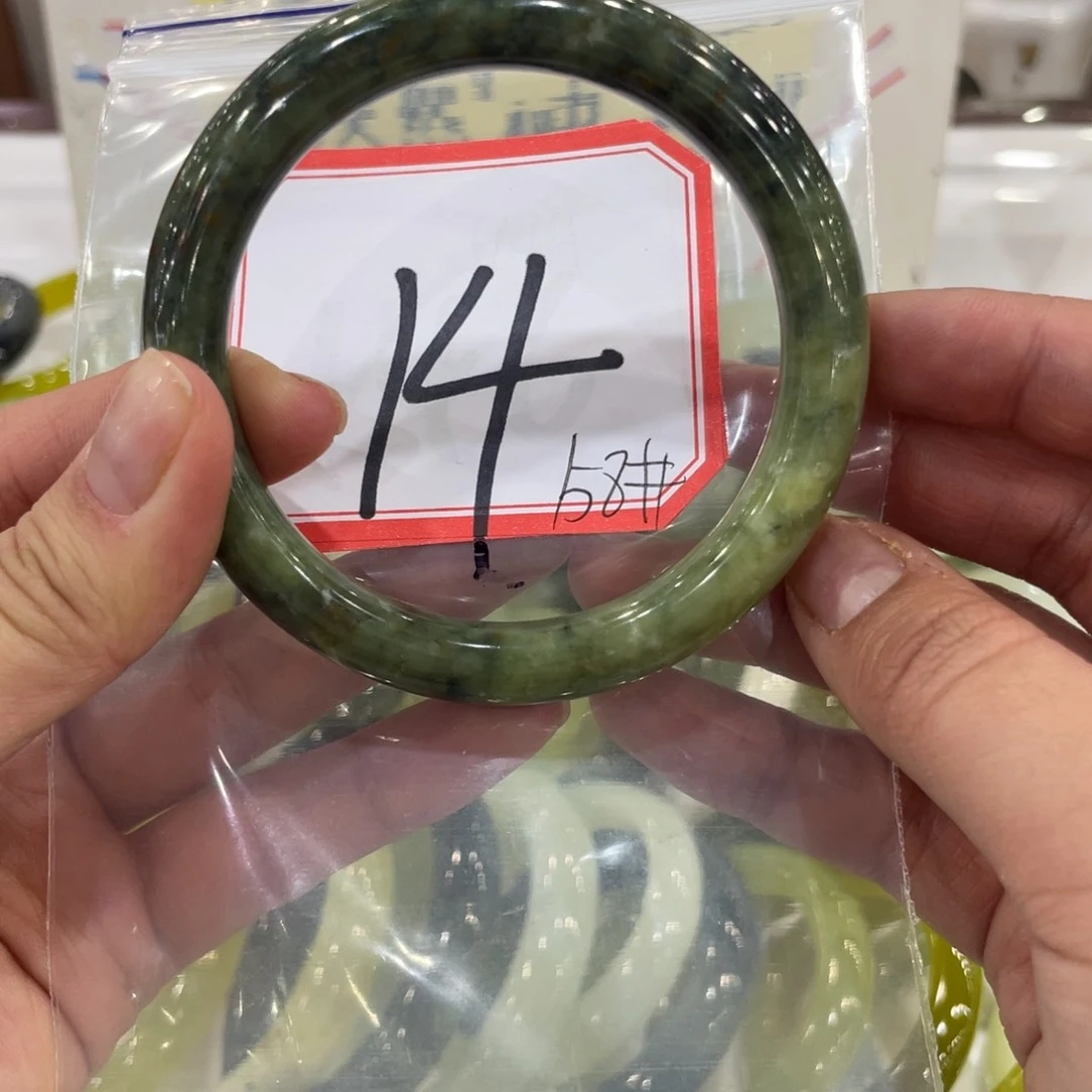 蛇纹石玉戒指合金