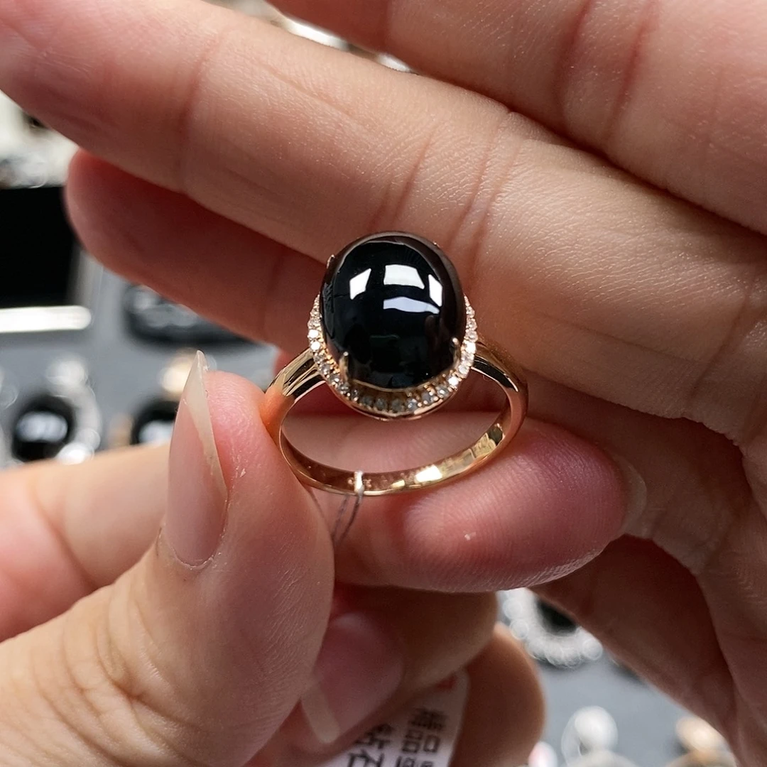 翡翠戒指18K金镶嵌墨翠