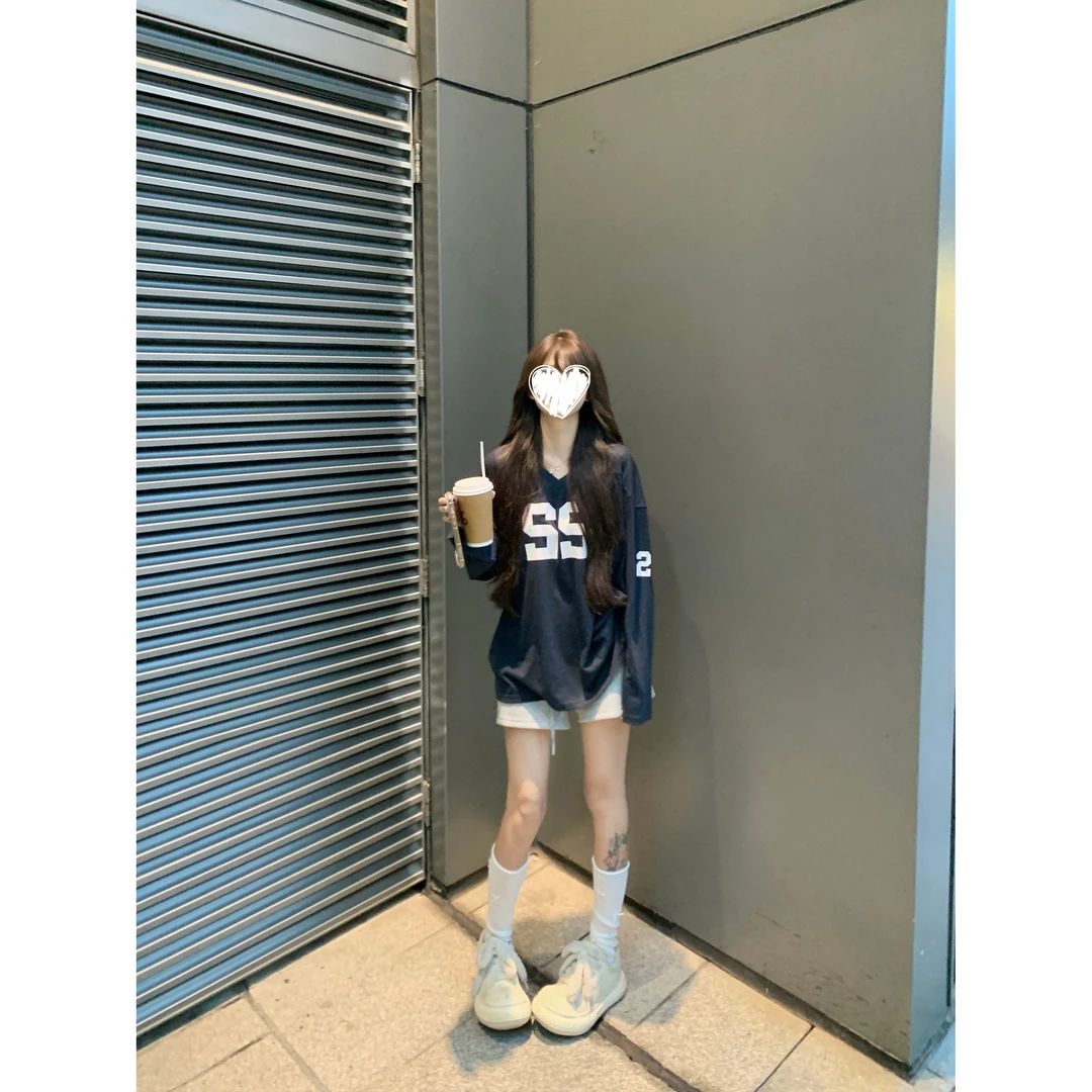 美式复古印花v领长袖T恤女秋季慵懒设计感宽松中长款辣妹休闲上衣