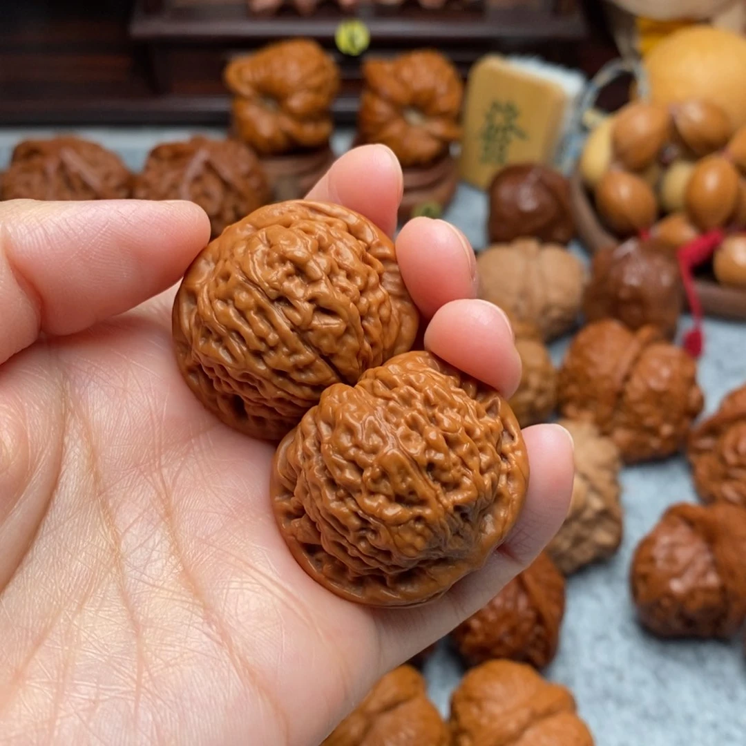 文玩核桃吊坠牛***奶原树莲花34