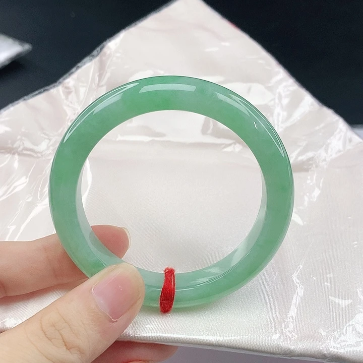 翡翠手镯未镶嵌翡翠703