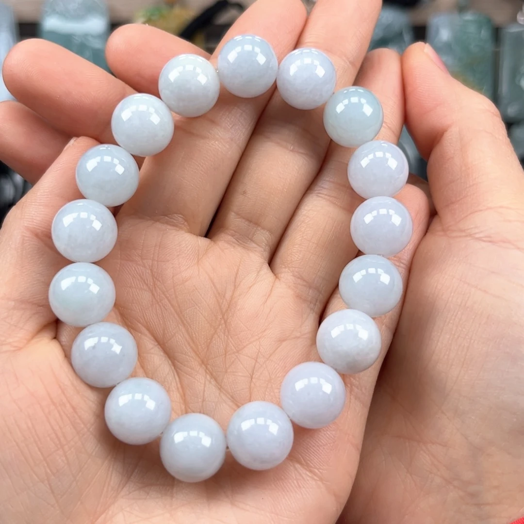 翡翠颈饰未镶嵌手串