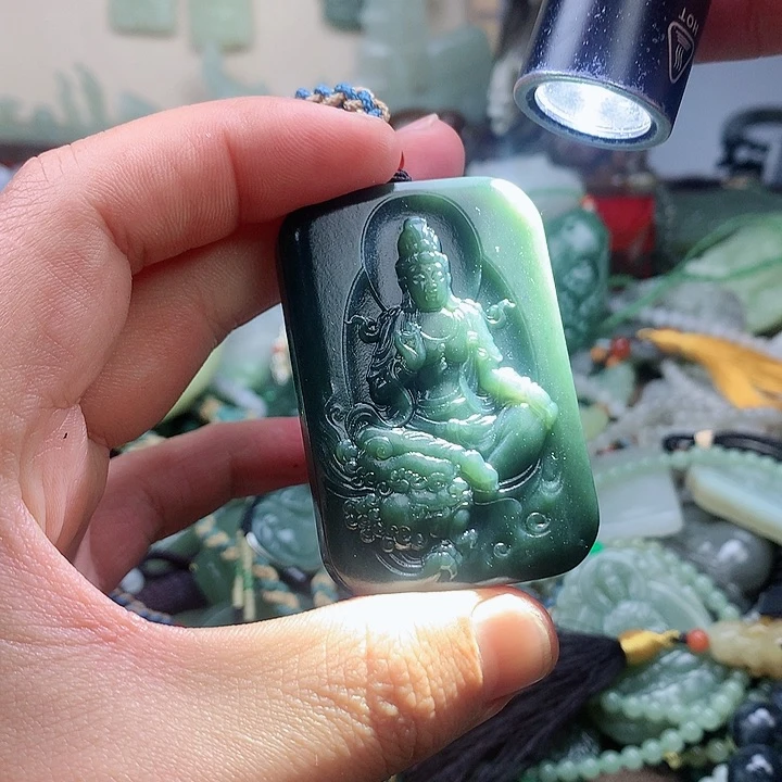 未镶嵌和田玉挂件