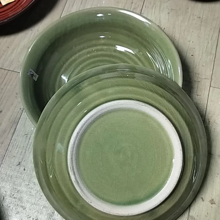 盘瓷片陶瓷杯盘壶碗都有