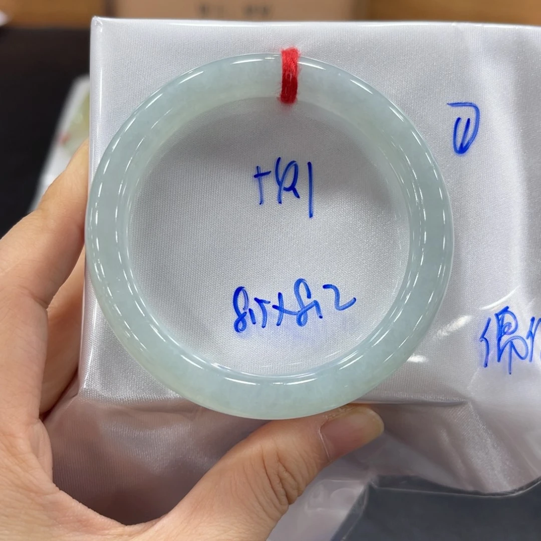 未镶嵌手镯翡翠蝴****行翡翠