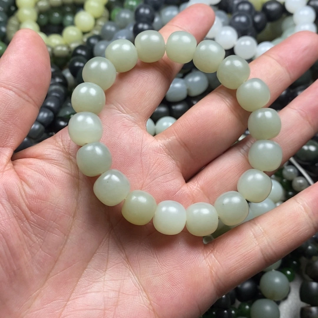 北***活手串未镶嵌和田玉