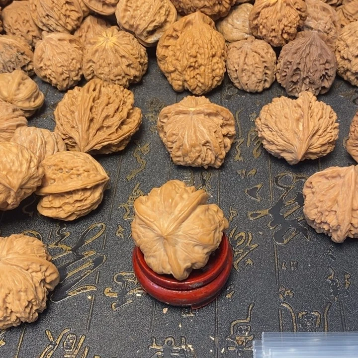 z***x文玩核桃吊坠文玩核桃异形单只