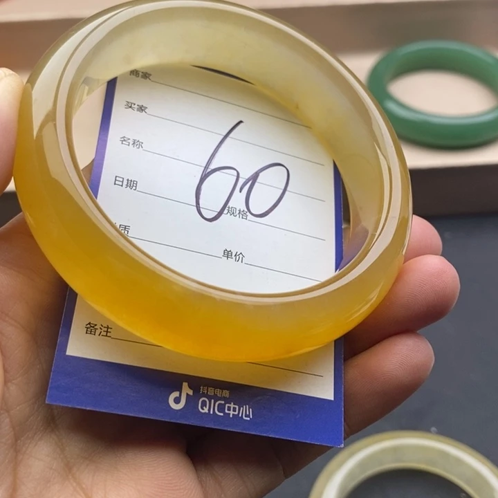 石英质玉未镶嵌手镯