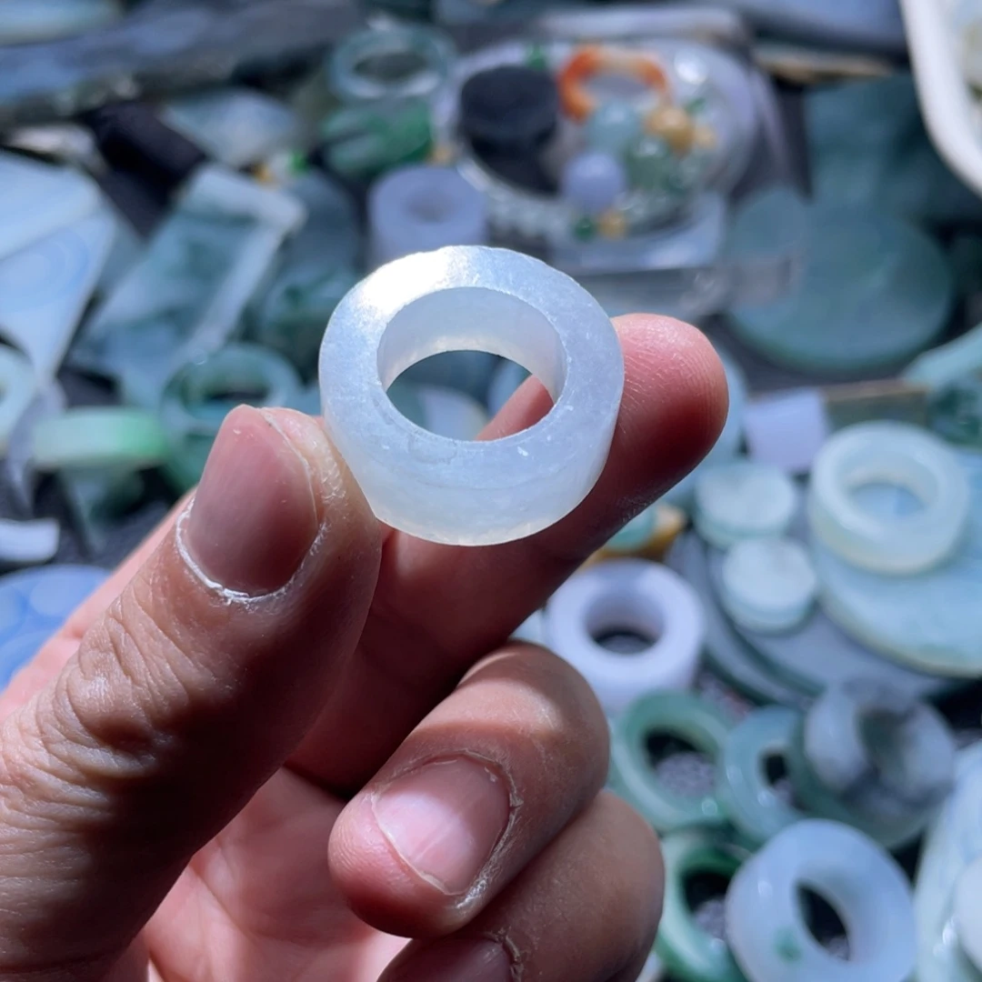 定制翡翠未镶嵌天然翡翠