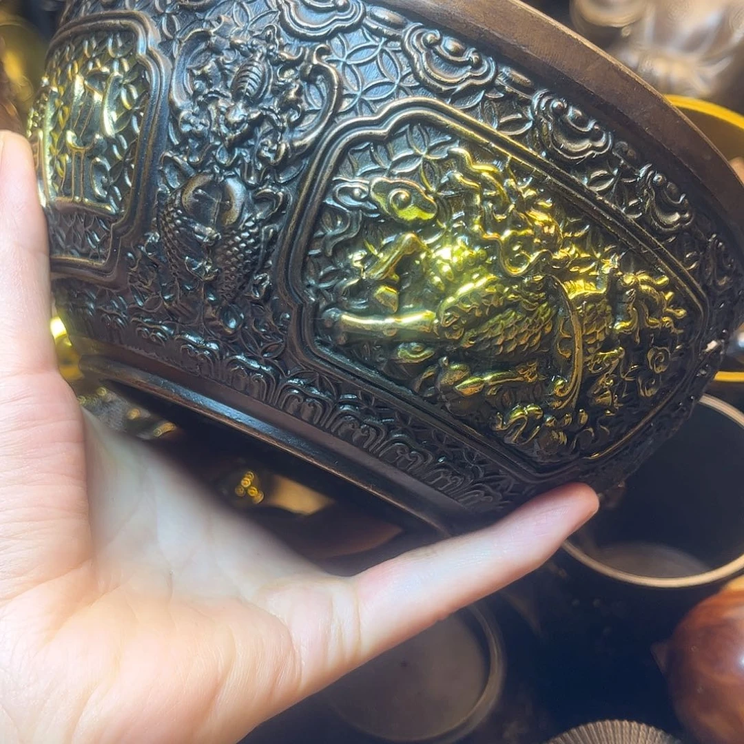 精美铜器工艺品等