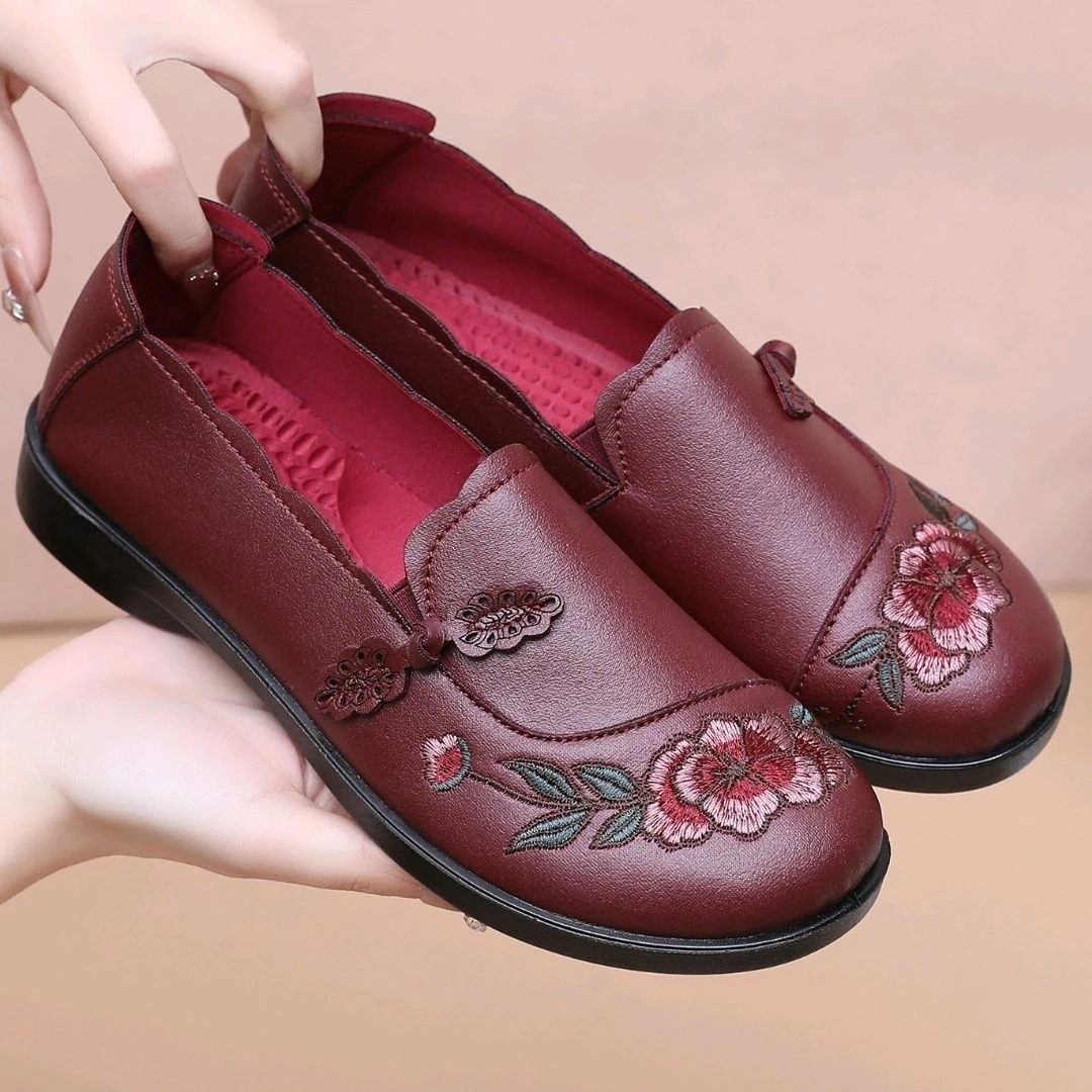 老北京布鞋女鞋春秋透气休闲中老年妈妈鞋平底软底防滑舒适奶奶鞋