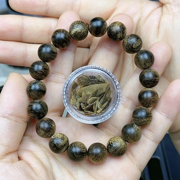 沉香沉香碎屑土**?越南芽庄白奇楠沉水老料