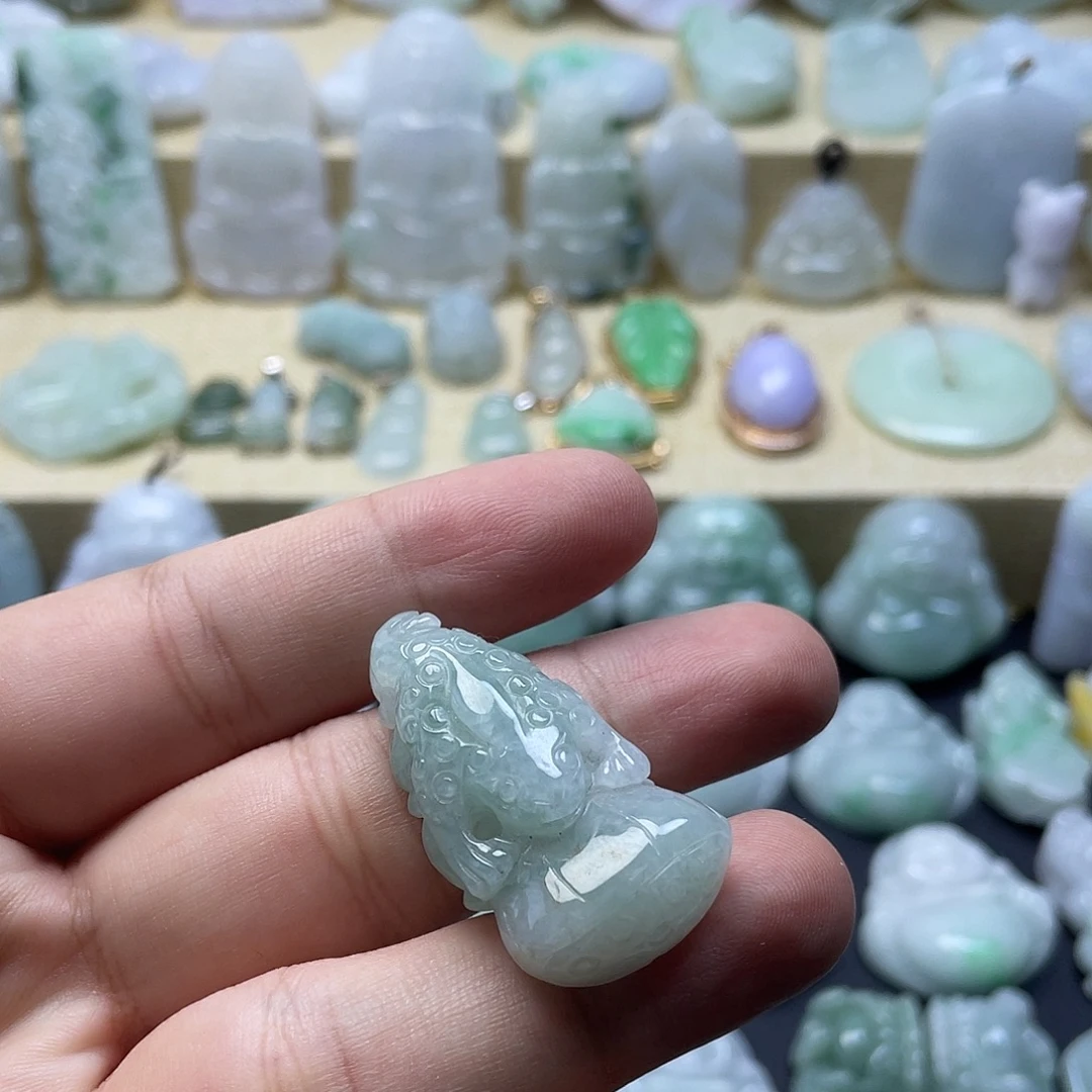 颈饰未镶嵌翡翠纯天然翡翠