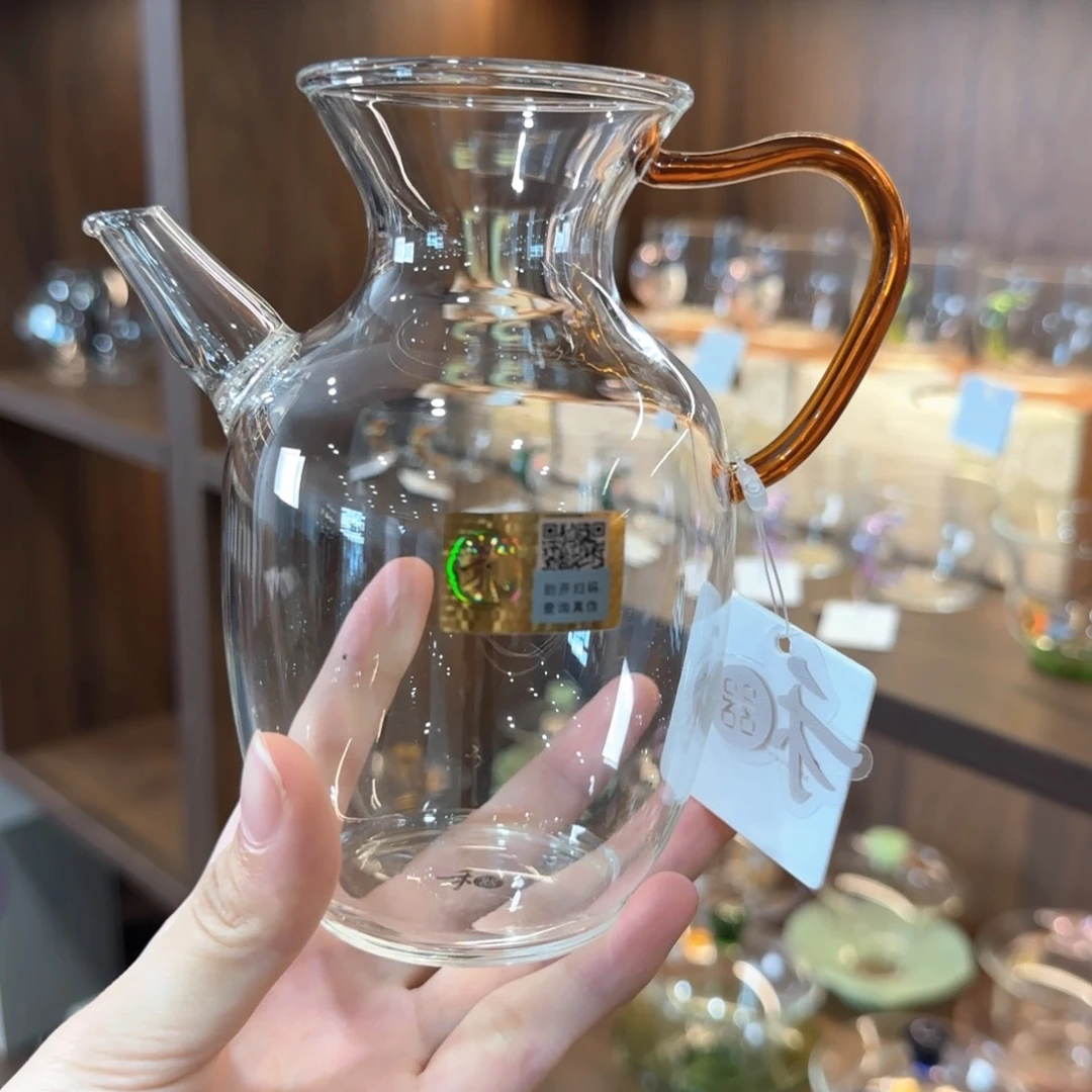 禾器昭然琥珀色。。。