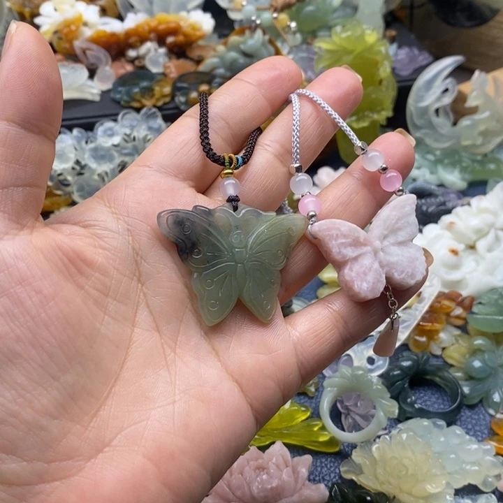 蛇纹石玉合金颈饰