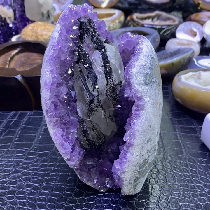 未镶嵌珠宝半成品水晶草**酱奇石紫晶