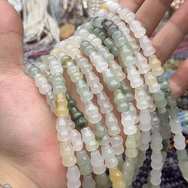 玛瑙/玉髓未镶嵌珠宝半成品一条8mm左右天山翠葫芦几颗有瑕