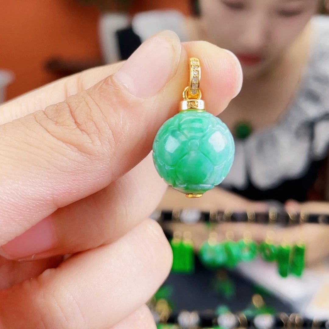 翡翠未镶嵌耳饰饰品