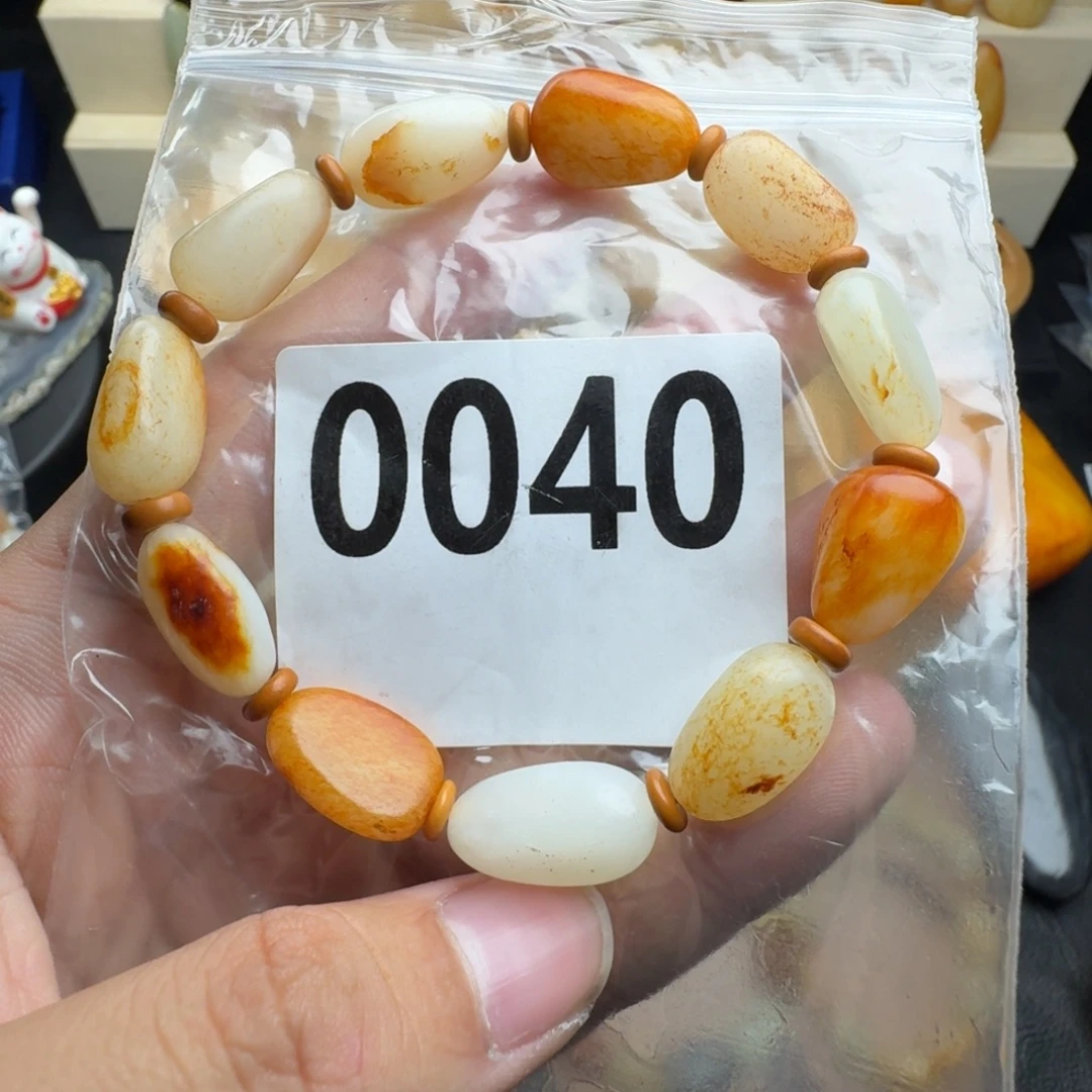 和田玉未镶嵌手串