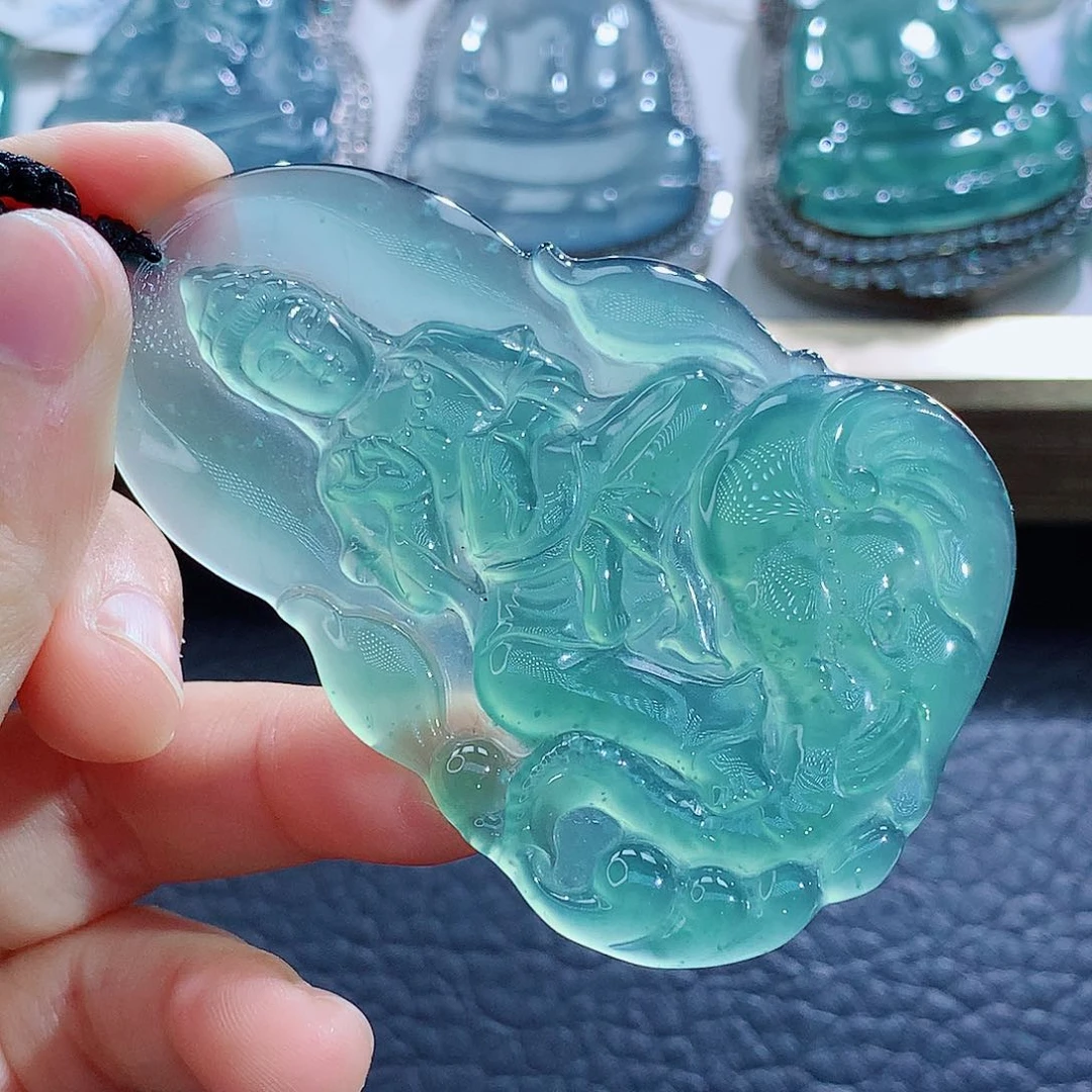 未镶嵌挂件翡翠木***。翡翠