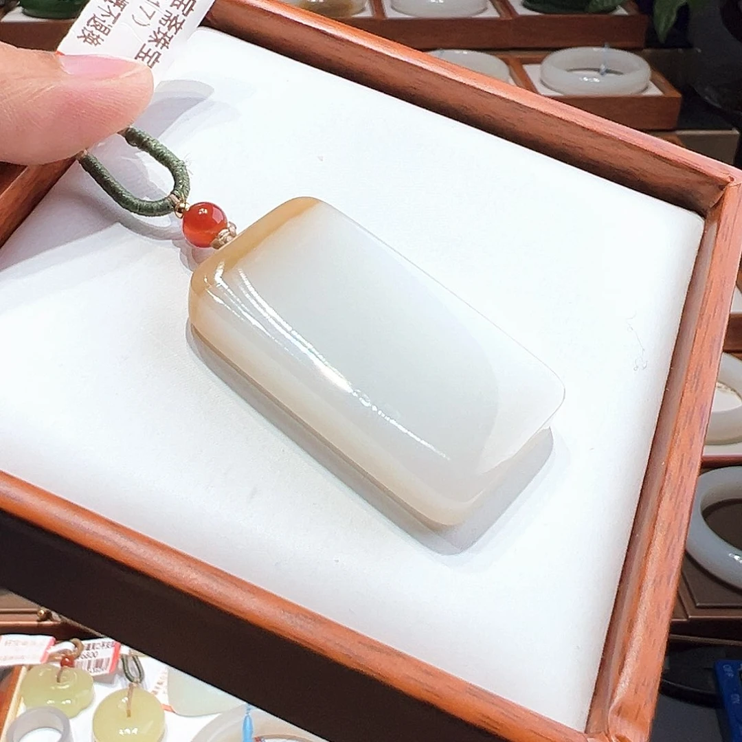 和田玉挂件未镶嵌